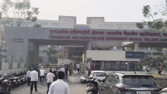 अजित दादा नहीं रहे-खबर सुनते ही अस्पताल की तरफ दौड़े समर्थक, बारामती मेडिकल कॉलेज में उमड़ा जनसैलाब