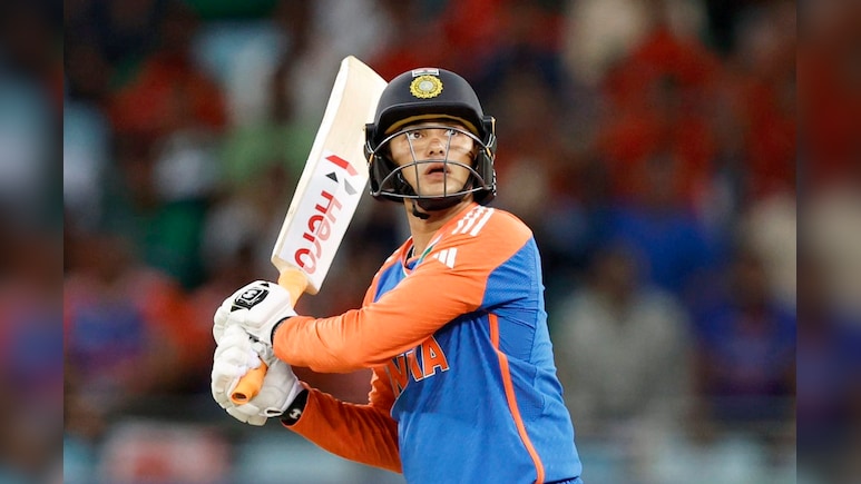 अभिषेक शर्मा ने बरसाए इतने छक्के कि रोहित शर्मा का रिकॉर्ड हो गया स्वाहा, यह कारनामा करने वाले बने पहले भारतीय