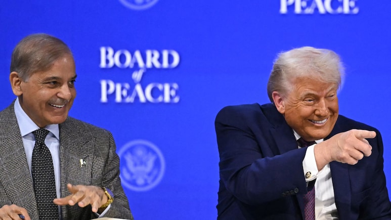 मुनीर-शहबाज का दांव उल्टा पड़ा? ट्रंप के &lsquo;बोर्ड ऑफ पीस&rsquo; में शामिल क्या हुए, पाकिस्तान में गाजा पर बवाल हो गया