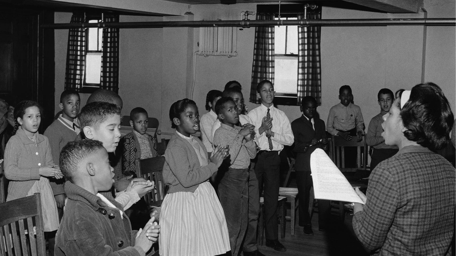 अमेरिका में गोरों और कालों के लिए अगल-अलग क्यों होते थे स्कूल? UGC नियमों पर SC ने किया जिक्र