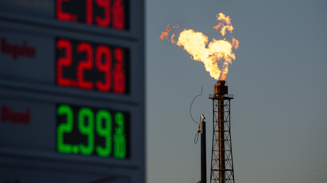 Oil Steadies After Three-Day Rally As Traders Weigh Iran Risks