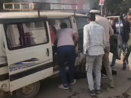 Rajasthan: बच्चों से भरी स्कूल वैन में लगी आग, गाड़ी में था LPG गैस सिलेंडर... मची अफरा-तफरी