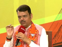 अब हम स्कूटर पर नहीं चलते, हमारे पास बहुत जगह है, छोटे-मोटे और साथी आएं तो बहुत जगह है: देवेंद्र फडणवीस