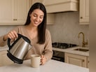 स्टाइलिश डिज़ाइन के साथ मल्टी-यूज़ और बजट फ्रेंडली भी हैं ये Electric Kettle, अभी कम प्राइस में करें ऑर्डर