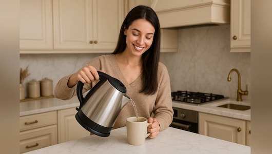 स्टाइलिश डिज़ाइन के साथ मल्टी-यूज़ और बजट फ्रेंडली भी हैं ये Electric Kettle, अभी कम प्राइस में करें ऑर्डर