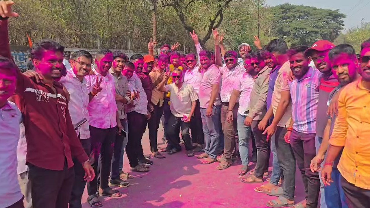 After 27 Years, Thackerays May Lose BMC - Did INDIA Bloc's Lack of Unity Aid Mahayuti?