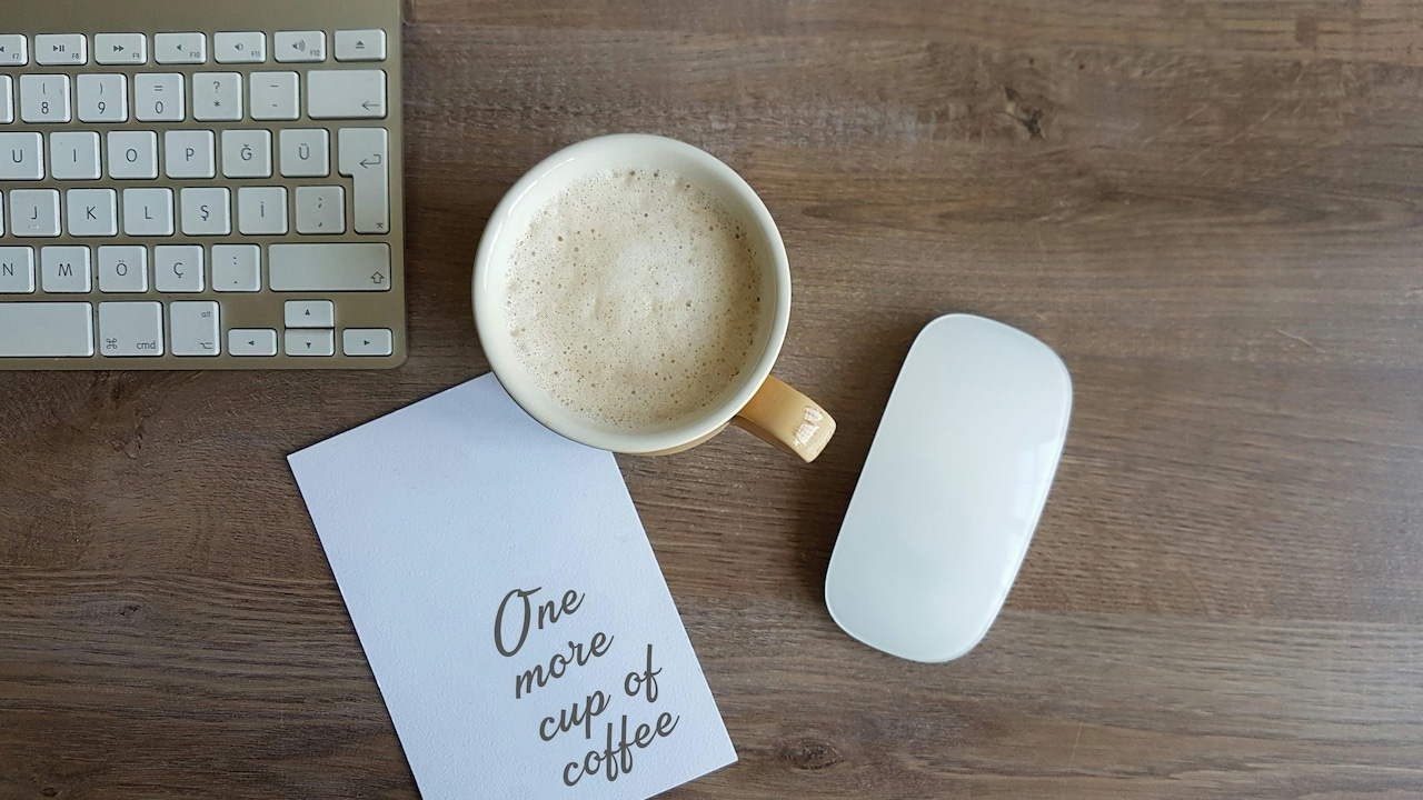 Explore how the surface and the mouse pad can affect the performance of your mouse Explore how the surface and the mouse pad can affect the performance of your mouse