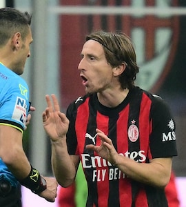 AC Milan Survive Scare As Relegation-Threatened Genoa Miss Late Penalty In Dramatic 1-1 Draw