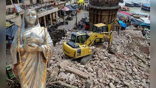 यूपी के मणिकर्णिका घाट और मध्य प्रदेश की अहिल्याबाई होल्कर की पूरी कहानी