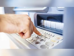 ATM से पैसे निकालने के बाद नहीं आया SMS? जान लें RBI का ये जरूरी नियम