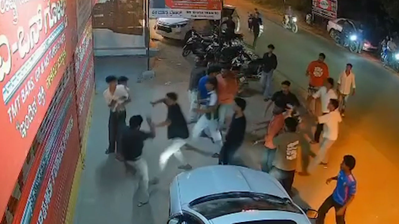 Iron Rods, Stones Fly As Karnataka College Students Assault Juniors