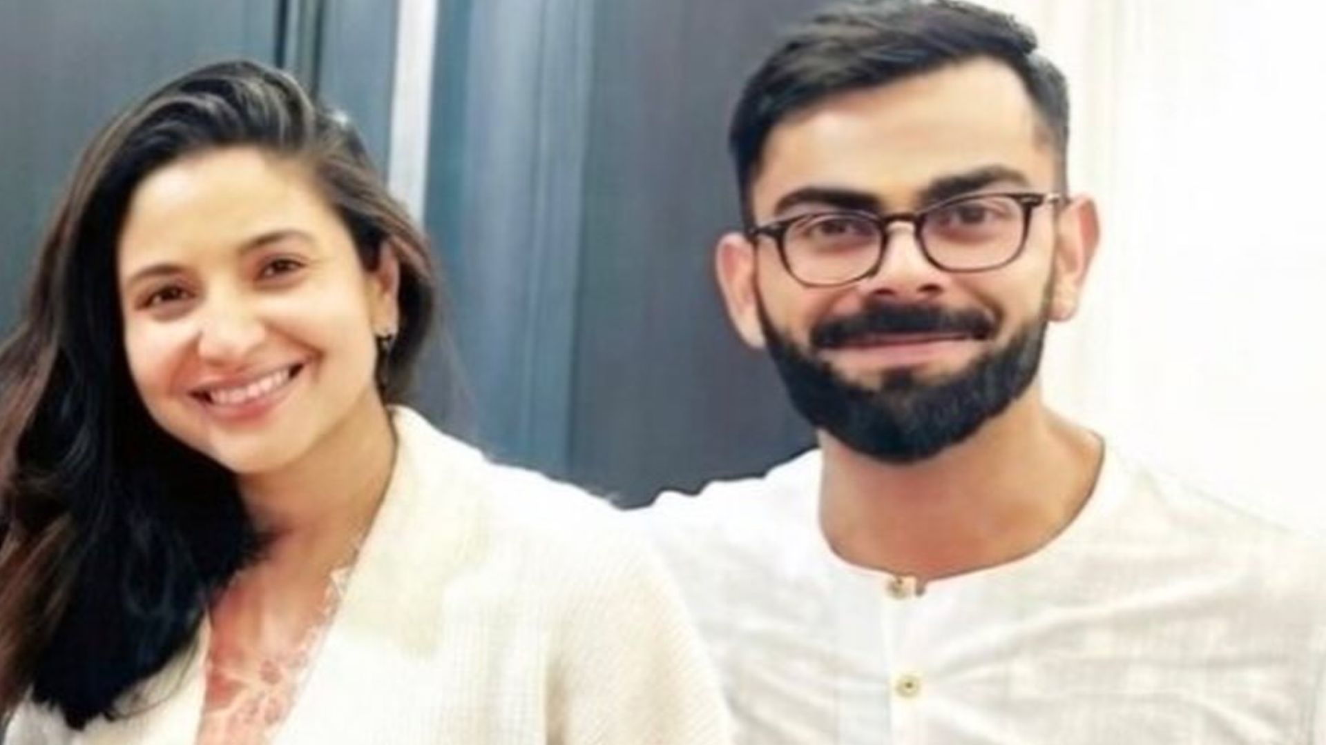 Anushka Sharma And Virat Kohli Perform Puja At London Home, Photo Goes Viral