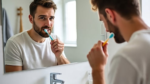 दांतों के लिए सबसे अच्छा टूथपेस्ट कौन सा है? डॉक्टर से जानिए