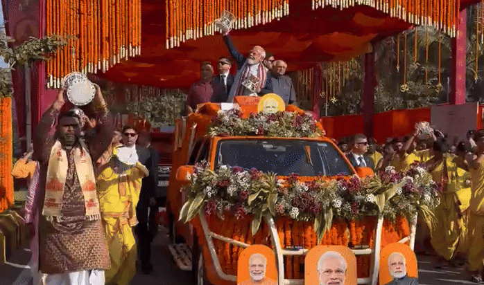 सोमनाथ से निकली PM मोदी की डमरू वाली सवारी, देखें वीडियो