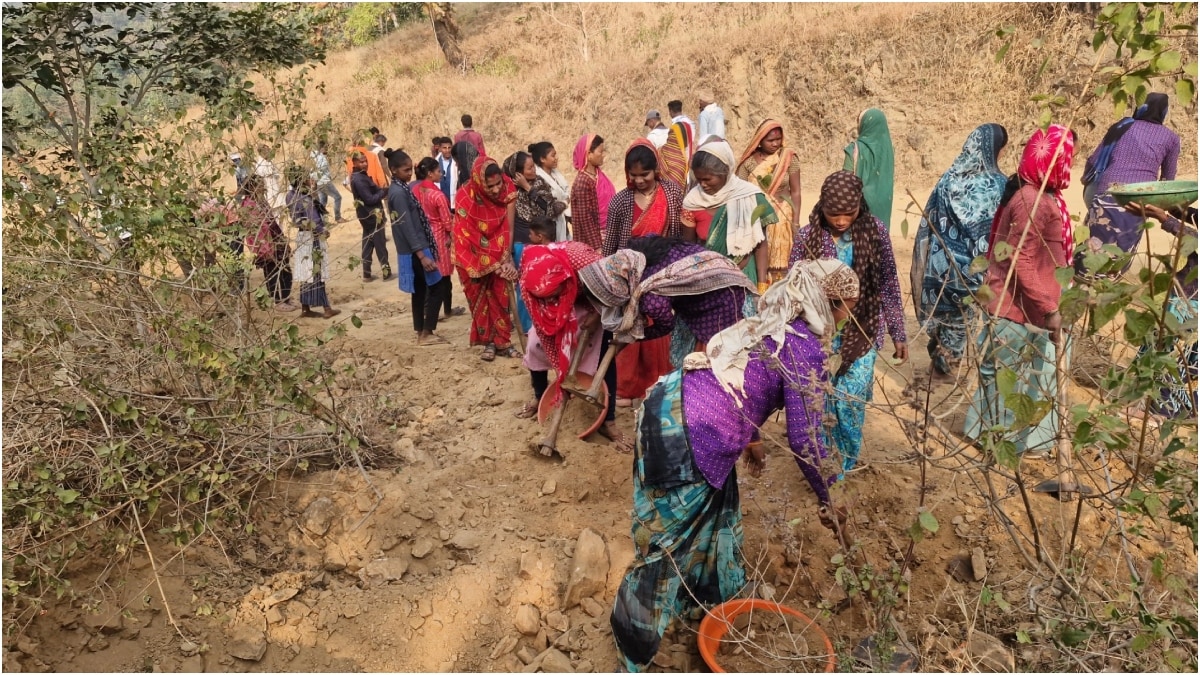 यह तस्वीर 25 साल से इंतजार और टूटी हुई उम्मीदों की है. 