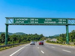 Driving On National Highways? You'll Now Get Alerts For Stray Cattle Movement