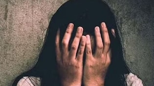 Indore: बाइक चालक ने नाबालिग से किया दुष्कर्म, बाजार जाने के लिए ऑनलाइन बुक की थी, कमरे पर ले गया; इस तरह फंसाया