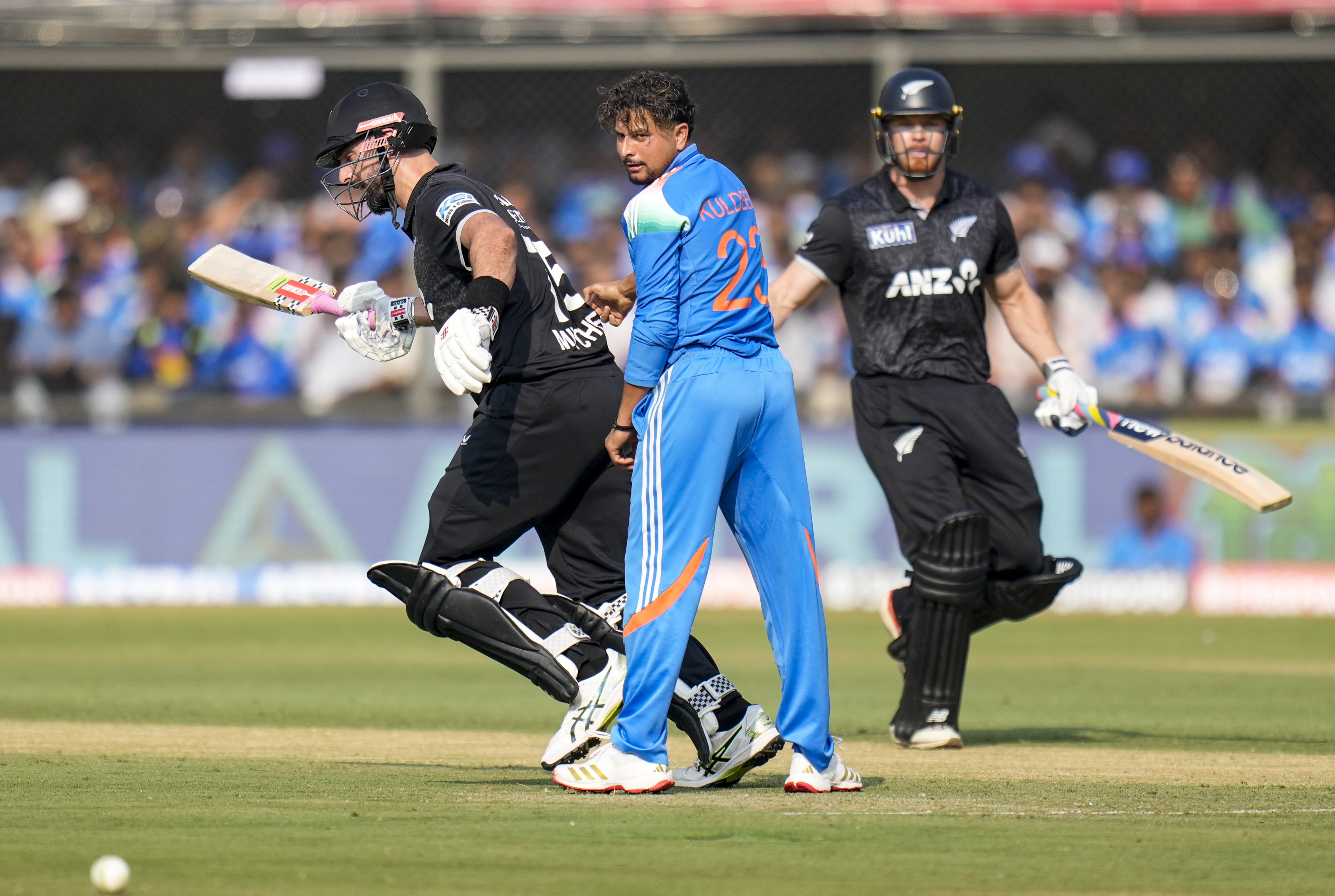 IND vs NZ LIVE Score, 3rd ODI:  न्यूजीलैंड ने पार किया 150 का स्कोर, भारत को चौथे विकेट की तलाश