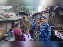 'मशीन बता रही तुम बांग्लादेशी हो&hellip;', यूपी पुलिस की नागरिकता जांच ने किया दंग, वायरल हो रहा वीडियो