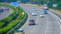 Pune News : नववर्षात पुण्यात प्रवास करताय? 'हा' नियम मोडणाऱ्या 240 वाहनचालकांवर पुणे पोलिसांची मोठी कारवाई!
