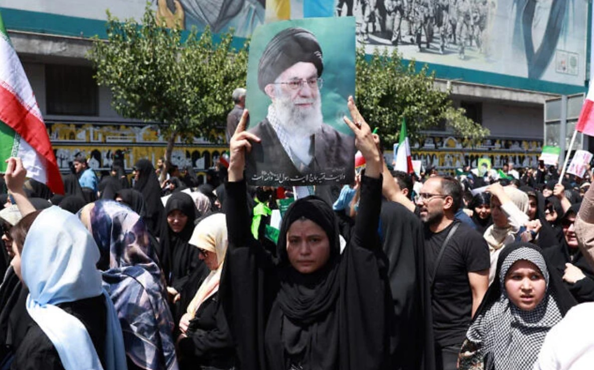 New Protests Erupt In Iran Despite Internet Shutdown