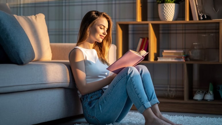 यूं ही नहीं Best Friend कहलाती किताबें, सालों का साथ अब दूर करेगा तनाव भी, जानें क्&zwj;या है बिब्लियोथेरेपी