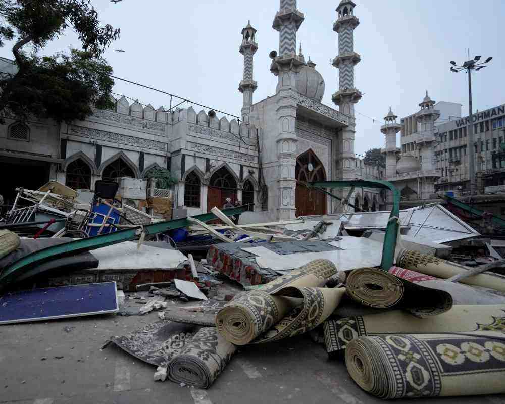 आधी रात फैज-ए-इलाही मस्जिद के पास क्या-क्या हुआ? दिल्ली पुलिस की FIR से जानिए