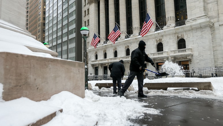 US Stocks Drop To Session Lows After Fed Holds Interest Rates Steady