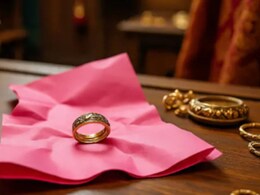 Pink Paper: सोने- चांदी नेहमी गुलाबी कागदामध्येच का देतात? सराफ दुकानातील सर्वात मोठं सिक्रेट माहितेय का?