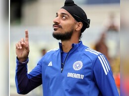 Ind vs Nz 1st ODI: 'यह टीम प्रबंधन का शौक बन चुका',  XI से बाहर रखे गए अर्शदीप तो बुरी तरह भड़के फैंस