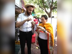 दिल्ली के स्वाद के कायल हुए इजरायली डिप्लोमेट गाइ निर, रसमलाई खाते ही क्या बोलें यहां देखें वीडियो