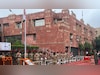 JNU में कितनी लगती है हॉस्टल की फीस? महज इतने रुपये में मिल जाता है खाना