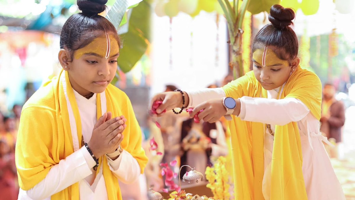 5वीं की छात्रा विष्णुप्रिया: क्‍या ये हैं सबसे कम उम्र की कथावाचक? आवाज में भक्ति का जादू