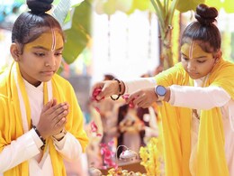 5वीं की छात्रा विष्णुप्रिया: क्&zwj;या ये हैं सबसे कम उम्र की कथावाचक? आवाज में भक्ति का जादू