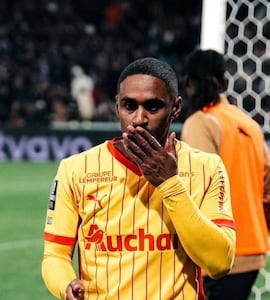 Lens Hold Off Auxerre To Retake Top Spot From PSG; Marseille Beat Angers 5-2