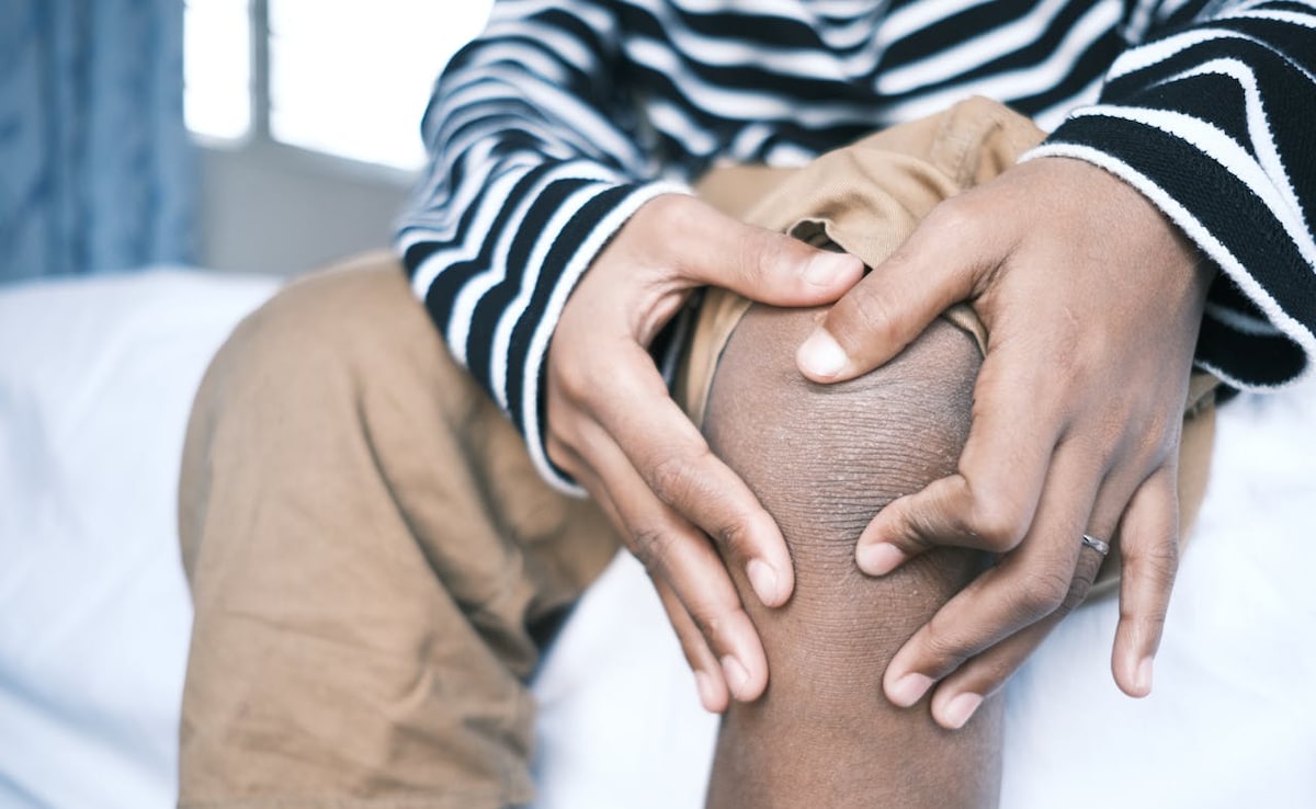 6 Natural Home Remedies For Very Dry Skin In Winters