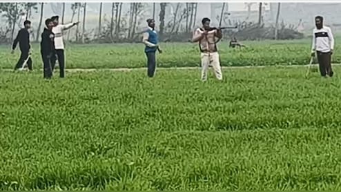 यूपी के देवरिया में जमीन विवाद में खूनी खेल, राइफल से ताबड़तोड़ फायरिंग