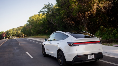 Tesla Robotaxi Rides Without Safety Monitors Begin In Austin | Watch Video