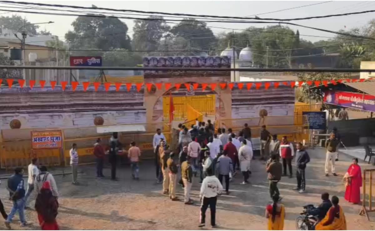 धार भोजशाला पर SC का बड़ा फैसला, नमाज भी होगी और पूजा भी