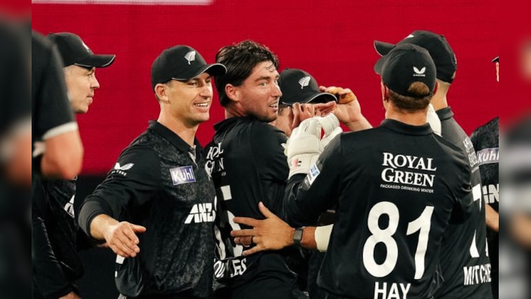 IND vs NZ 3rd ODI: इंदौर में ढहा इंडिया का अभेद किला! न्यूजीलैंड ने 41 रन से हराया
