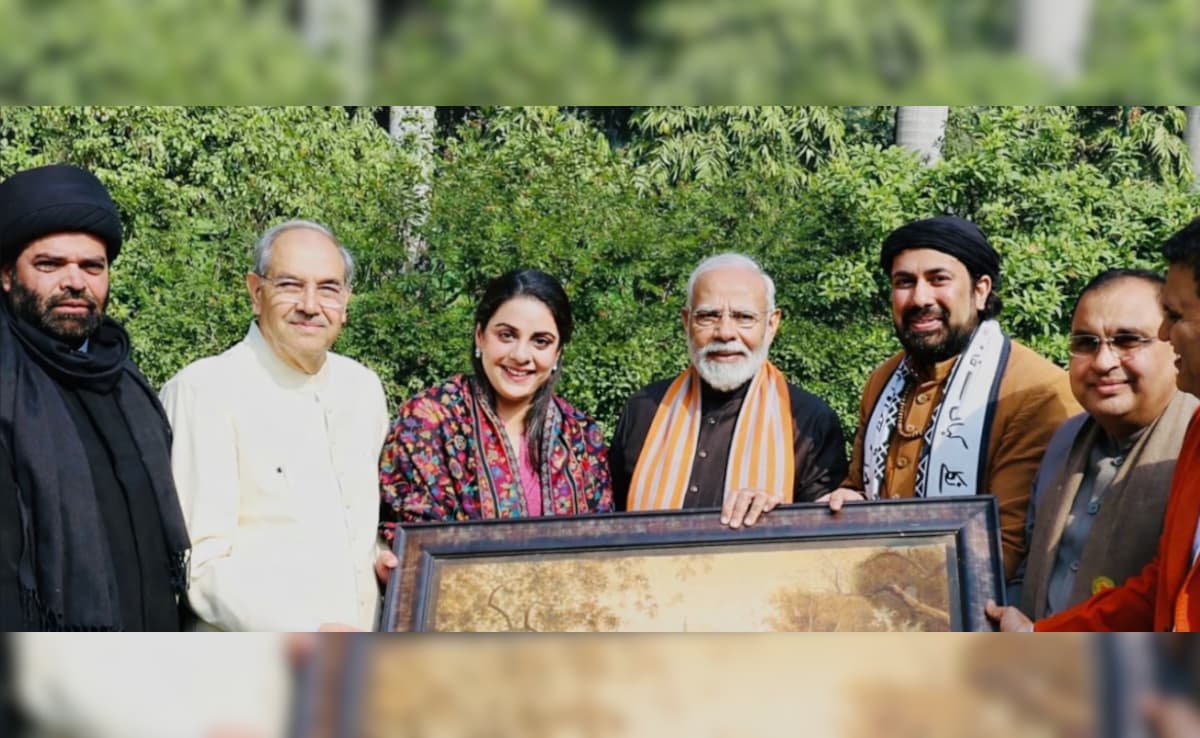 PM मोदी ने अजमेर शरीफ भेजी थी चादर, आपत्ति वाली याचिका खारिज कर सुप्रीम कोर्ट ने क्‍या कहा? 