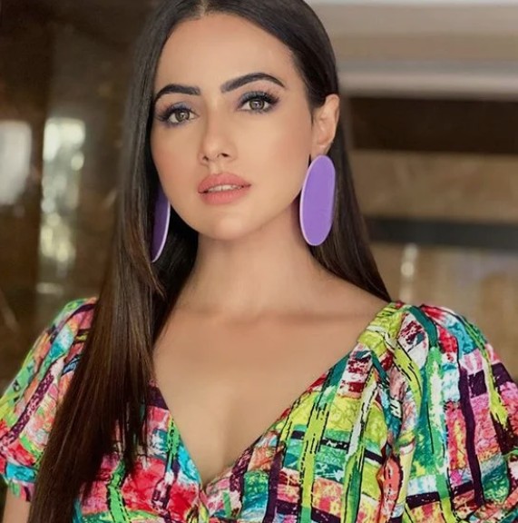 इतनी सीक्रेट थी इस एक्ट्रेस की शादी, मेहंदी में नहीं लिखा गया था दूल्हे का नाम, बोली- सिर्फ मेरे मम्मी-पापा को पता था