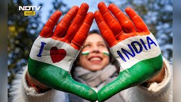 Happy Republic Day 2026 Wishes: उत्तम नागरिक होण्याचा संकल्प करूया, प्रजासत्ताक दिनाच्या प्रियजनांना पाठवा शुभेच्छा
