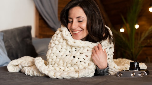 6 Hacks To Avoid Feeling Cold During Winters