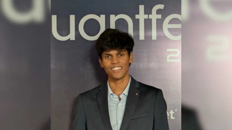 2.5 करोड़ की सैलरी का जॉब ऑफर, IIT हैदराबाद के 21 साल के छात्र ने रचा इतिहास