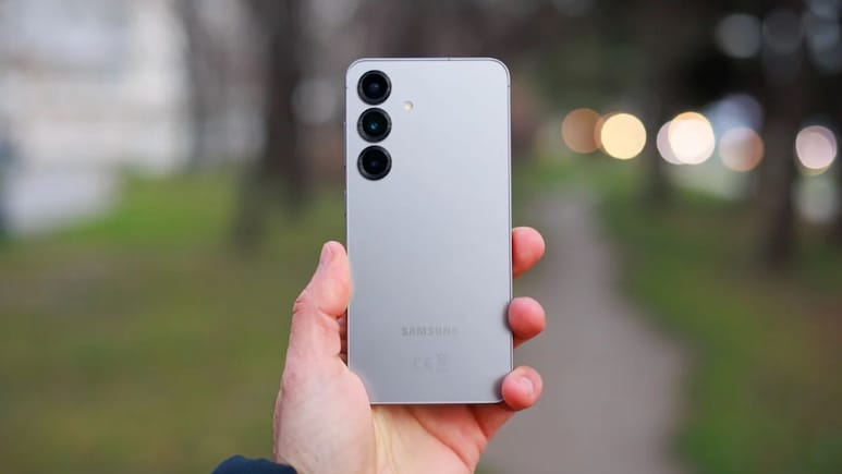 Galaxy S26 Ultra's Privacy Display: All About The New Feature Samsung Accidentally Confirmed