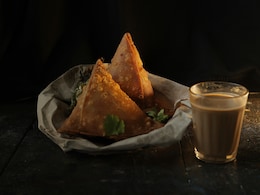 From Samosa To Khichdi: Indian Comfort Food Draws Global Crowds At Davos