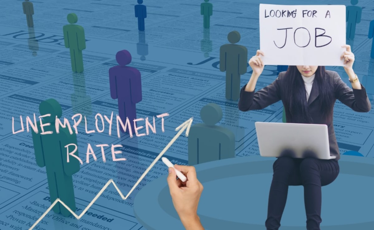 Over 1,400 Postgraduates, 5 PhDs Applied At Delhi Labour Department