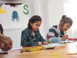 दिल्ली के स्कूल में EWS कोटे में आ गया है बच्चे का नाम? एडमिशन के लिए ये चीज है जरूरी