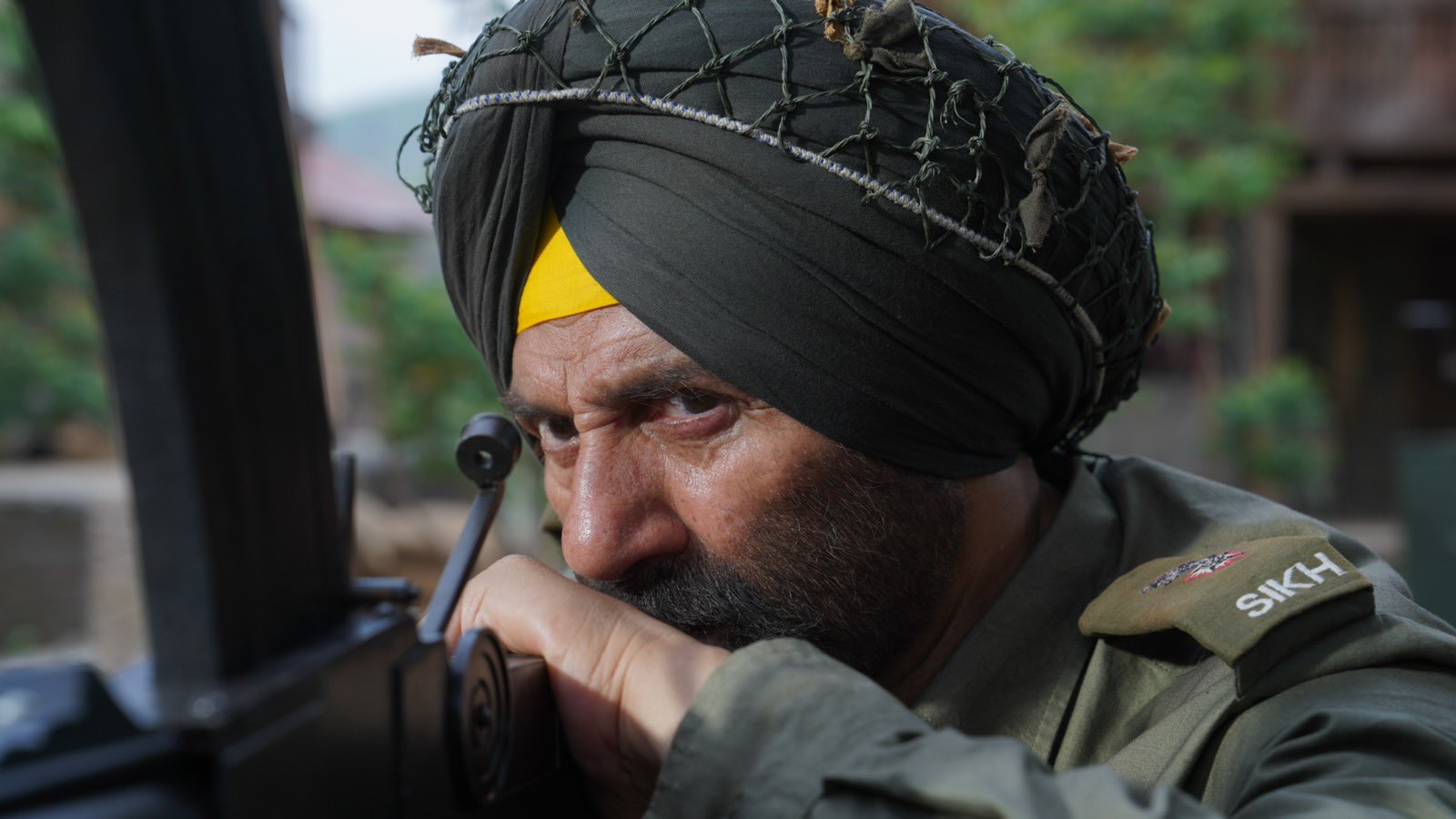Border 2 Review Live Updates: Sunny Deol, Diljit Dosanjh Drive This War Film
